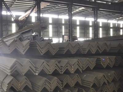 廠家現(xiàn)貨q235b槽鋼 建筑鋼結構 黑槽鋼 建筑幕墻用槽鋼