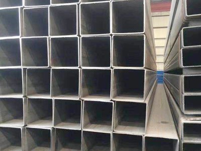 廠家供應 鍍鋅矩形管方管 工業(yè)焊管無縫不銹鋼方通 可定 制